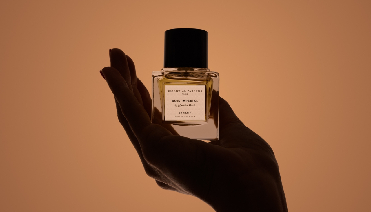 essential brand Slide background