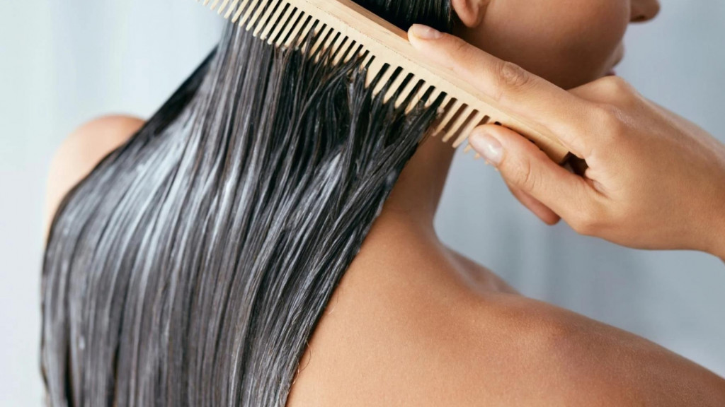 How does menopause affect hair?